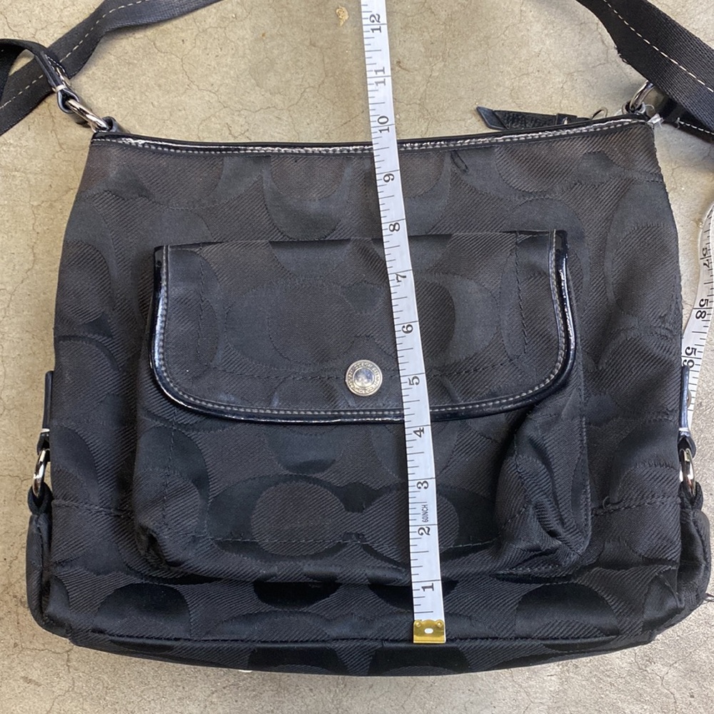 Coach Black Signature Logo Handbag - Picture 7 of 9